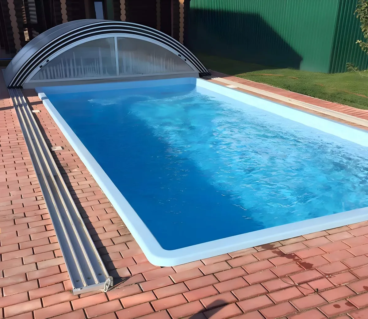 Laguna 7 — вечернее освещение в Барнауле